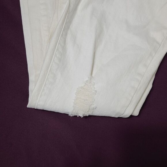 Love fire white destressed fray hem jeans size 7 - Picture 6 of 7
